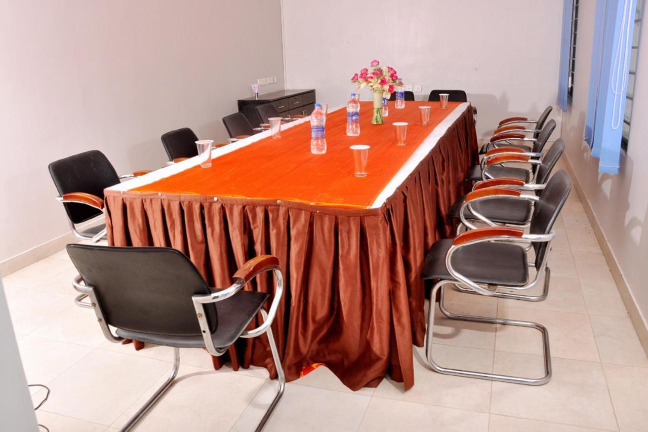 Hotel Palm Shore Palakkad Εξωτερικό φωτογραφία