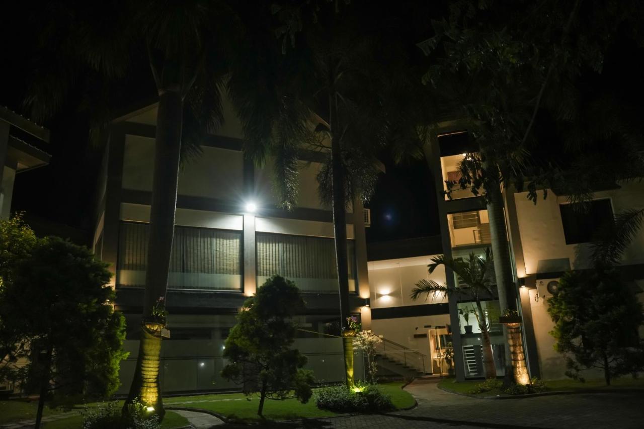Hotel Palm Shore Palakkad Εξωτερικό φωτογραφία