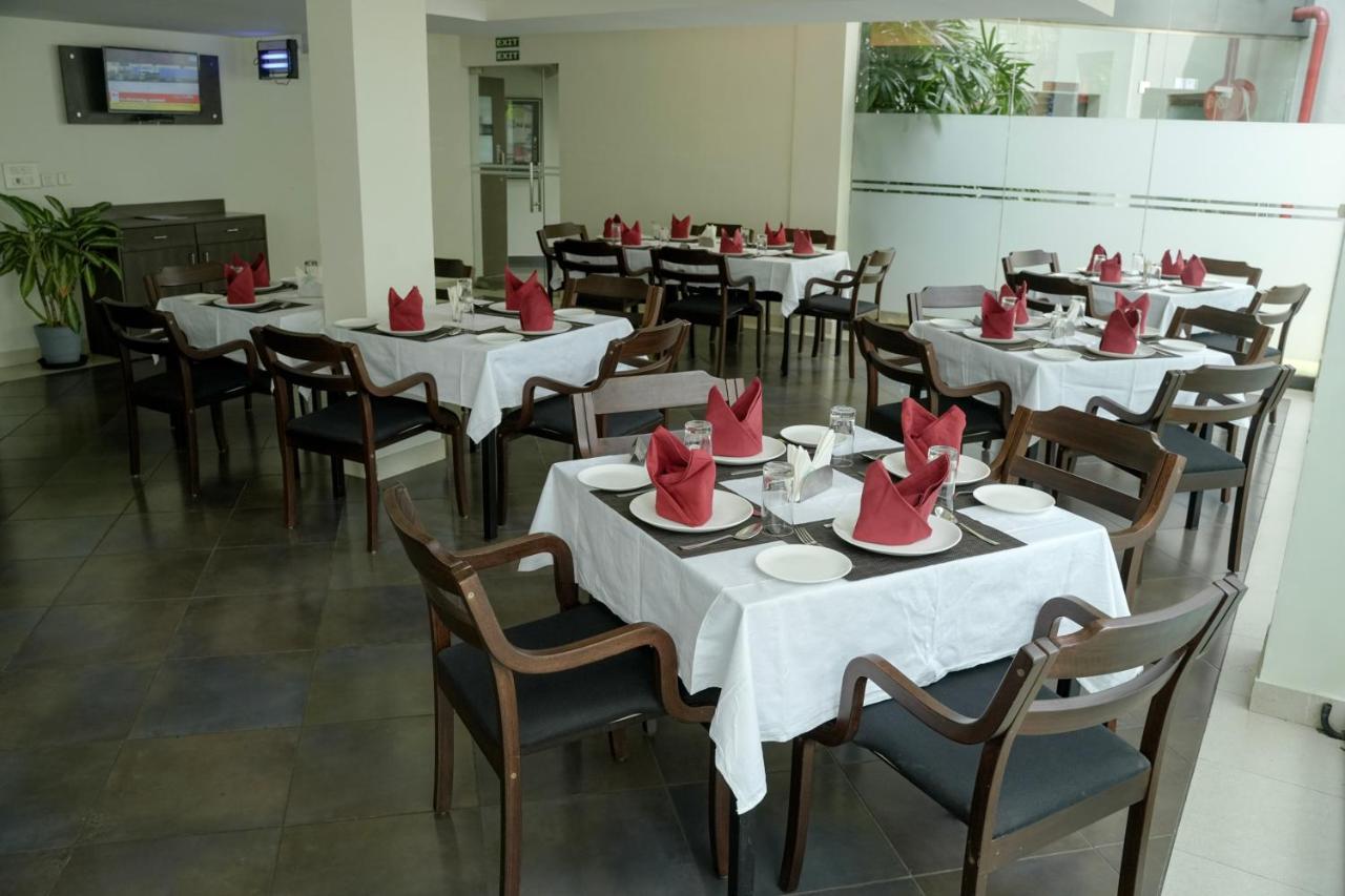 Hotel Palm Shore Palakkad Εξωτερικό φωτογραφία