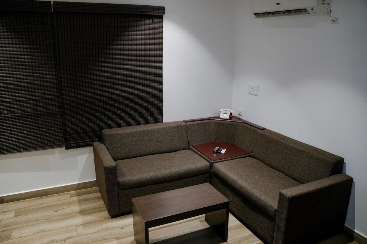Hotel Palm Shore Palakkad Εξωτερικό φωτογραφία