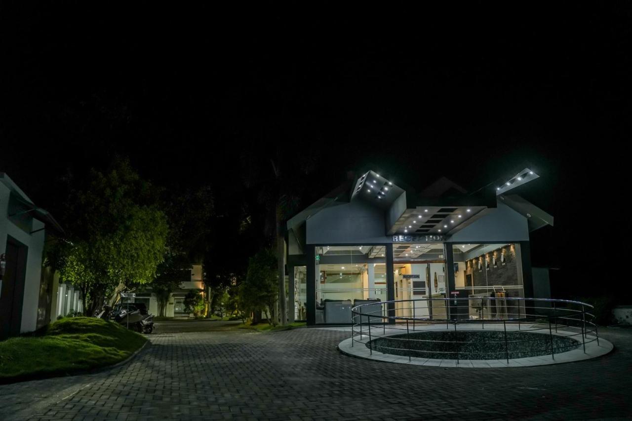 Hotel Palm Shore Palakkad Εξωτερικό φωτογραφία