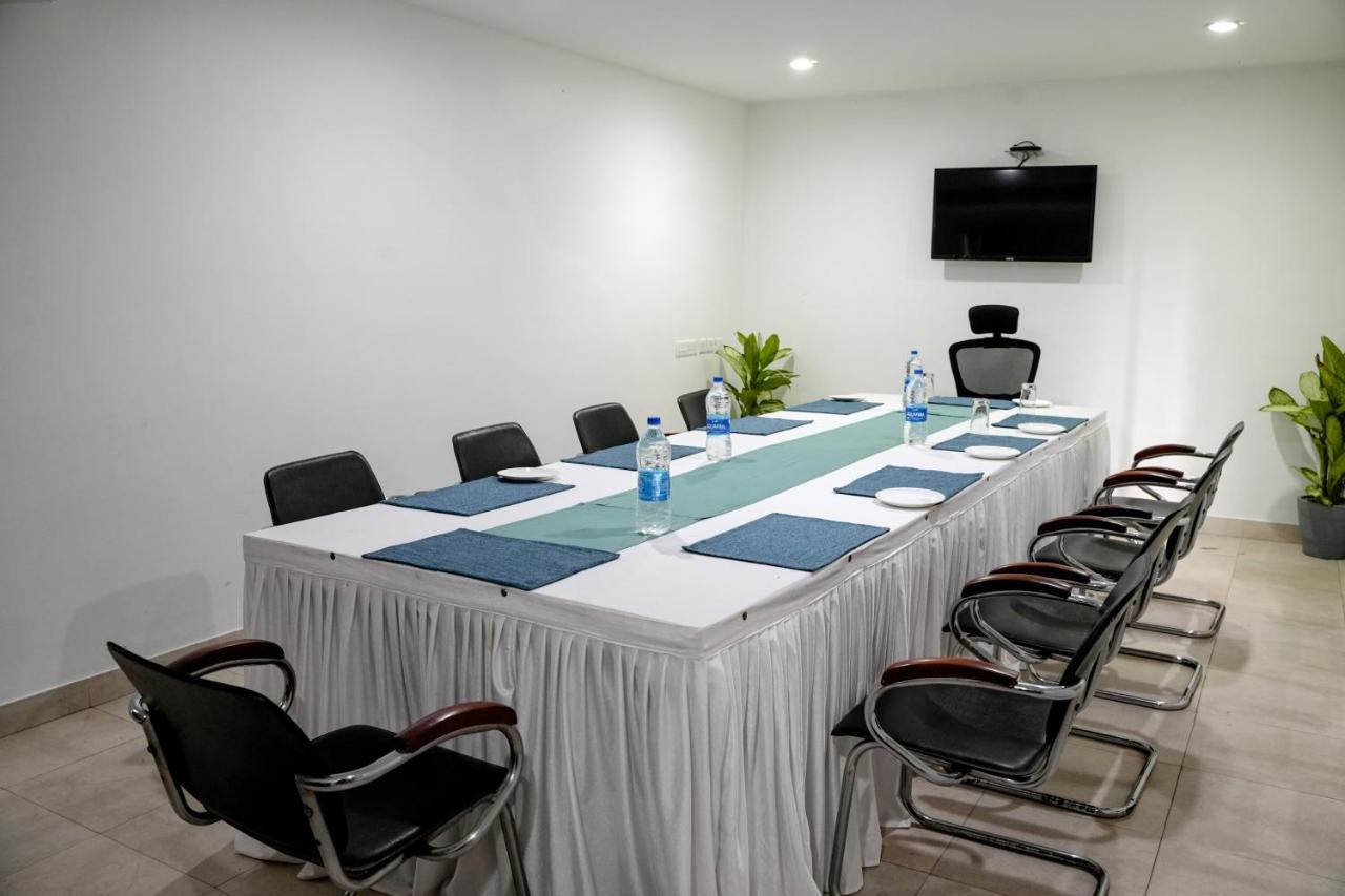Hotel Palm Shore Palakkad Εξωτερικό φωτογραφία
