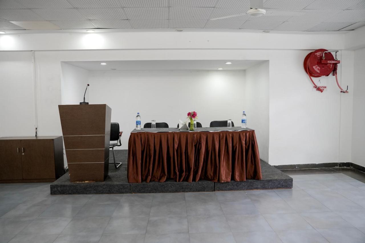 Hotel Palm Shore Palakkad Εξωτερικό φωτογραφία