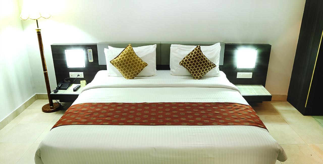 Hotel Palm Shore Palakkad Εξωτερικό φωτογραφία